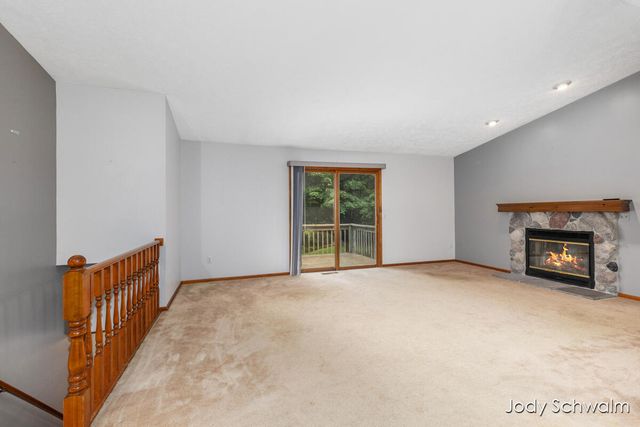 2223 Maguire Avenue NE, Grand Rapids, MI 49525