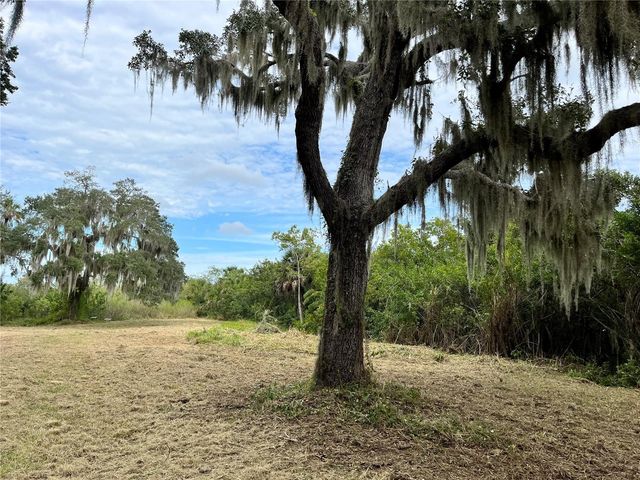 6715 16TH AVENUE E, Palmetto, FL 34221