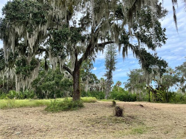 6715 16TH AVENUE E, Palmetto, FL 34221