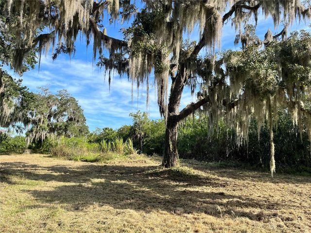 6715 16TH AVENUE E, Palmetto, FL 34221