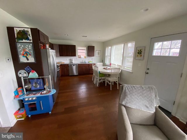 13 BROOKSIDE RD, Glenside, PA 19038