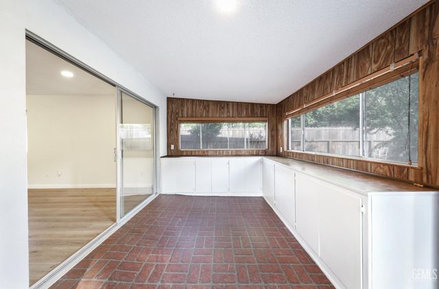 6309 Sundale Avenue, Bakersfield, CA 93309
