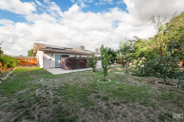 6309 Sundale Avenue, Bakersfield, CA 93309
