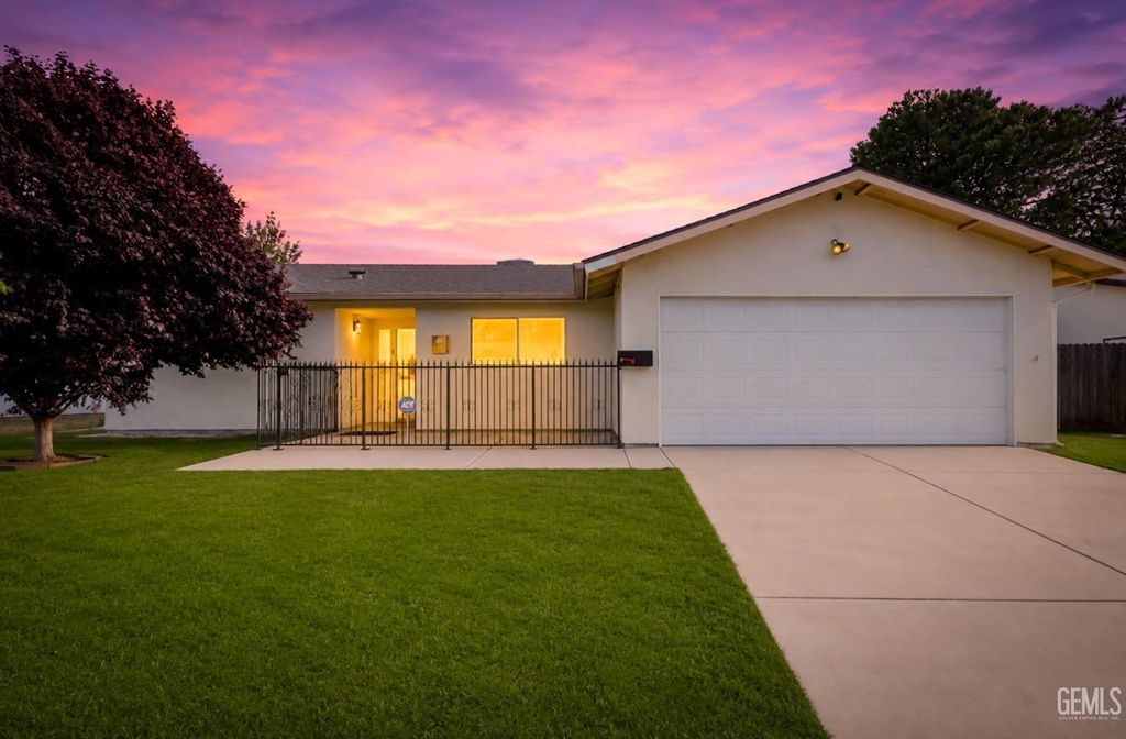 6309 Sundale Avenue, Bakersfield, CA 93309