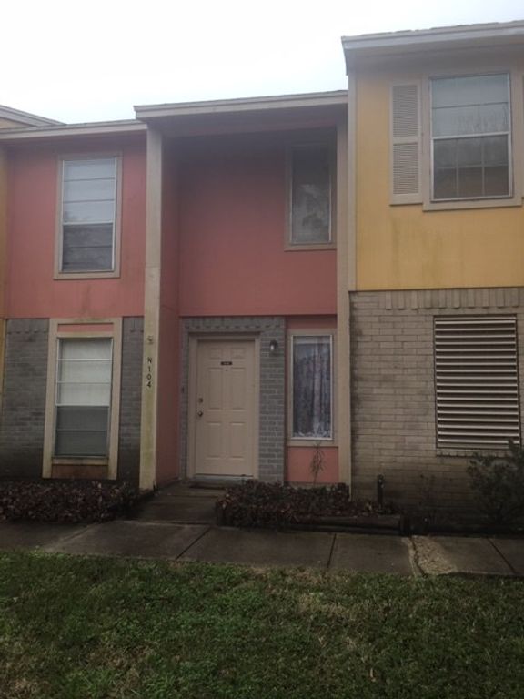 6702 Everhart N104, Corpus Christi, TX 78413