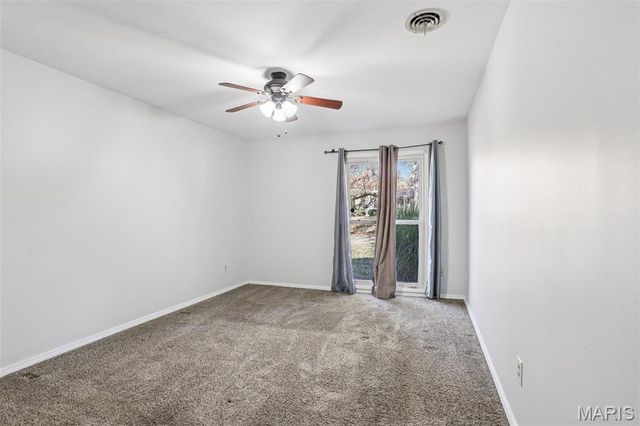 117 Old Oaks Drive, Ballwin, MO 63011