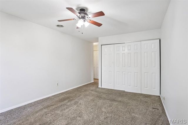 117 Old Oaks Drive, Ballwin, MO 63011