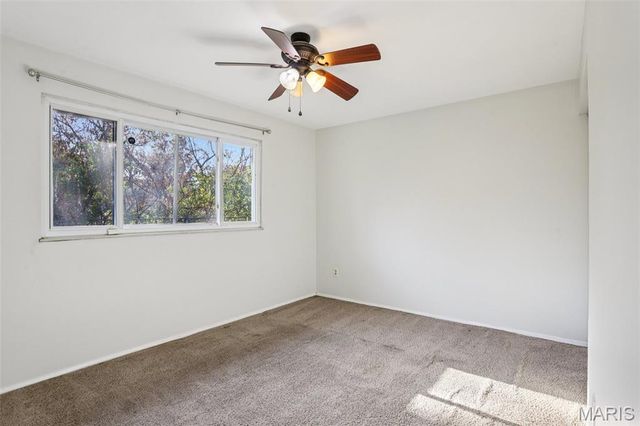 117 Old Oaks Drive, Ballwin, MO 63011