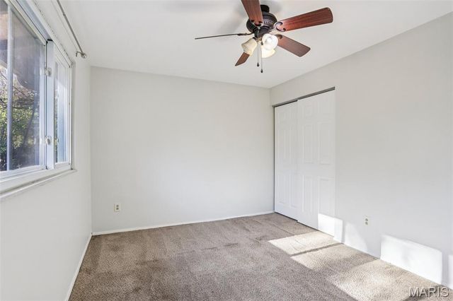 117 Old Oaks Drive, Ballwin, MO 63011