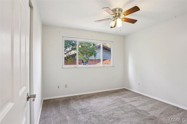 117 Old Oaks Drive, Ballwin, MO 63011