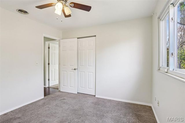 117 Old Oaks Drive, Ballwin, MO 63011