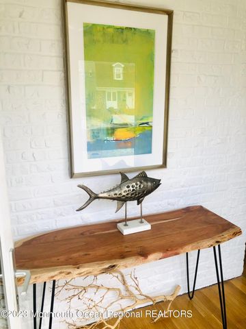 17 1st Avenue, Seaside Park, NJ 08752