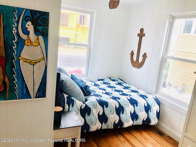 17 1st Avenue, Seaside Park, NJ 08752