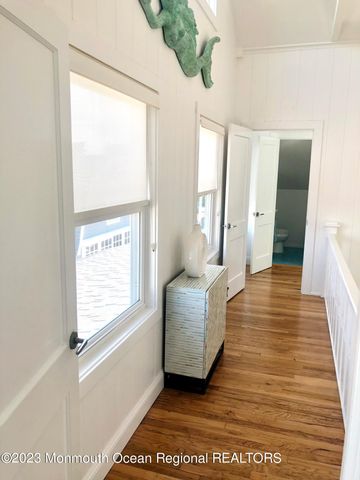 17 1st Avenue, Seaside Park, NJ 08752