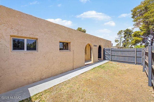 3762 E 22nd Street B, Tucson, AZ 85713