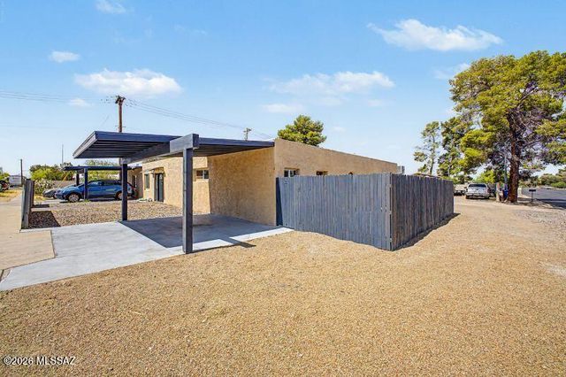 3762 E 22nd Street B, Tucson, AZ 85713