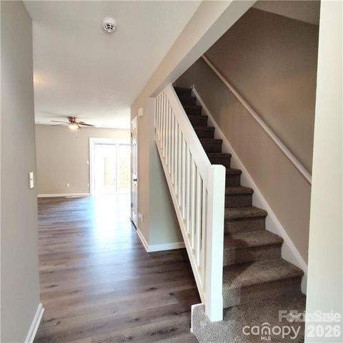 5744 Prescott Court, Charlotte, NC 28269