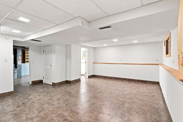 700 W Ridge Road, Villa Park, IL 60181