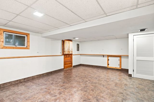 700 W Ridge Road, Villa Park, IL 60181