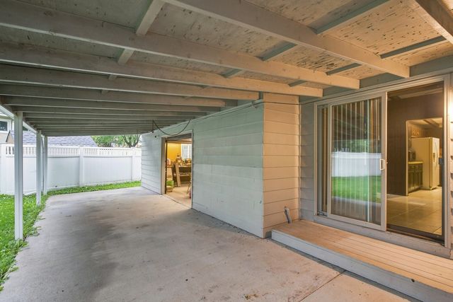 700 W Ridge Road, Villa Park, IL 60181