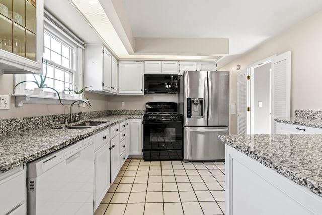 91 Haddam Place E, Westerville, OH 43081