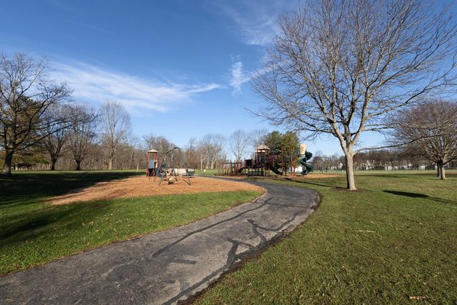 91 Haddam Place E, Westerville, OH 43081