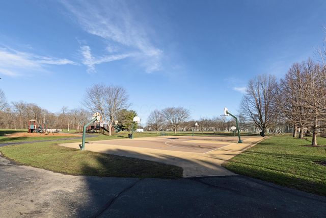 91 Haddam Place E, Westerville, OH 43081