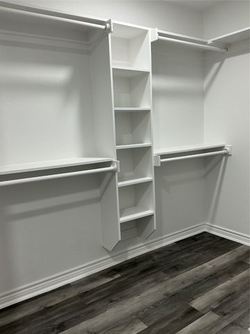 1981 W Bond Street, Denison, TX 75020