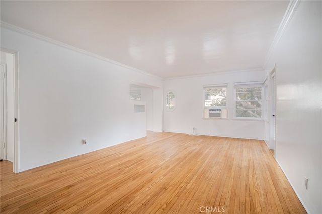 265 N Swall Drive, Beverly Hills, CA 90211