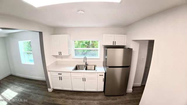 402 HARRIS Street, Palatka, FL 32177