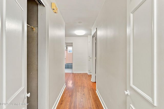 3408 Flinthaven Rd, Louisville, KY 40241