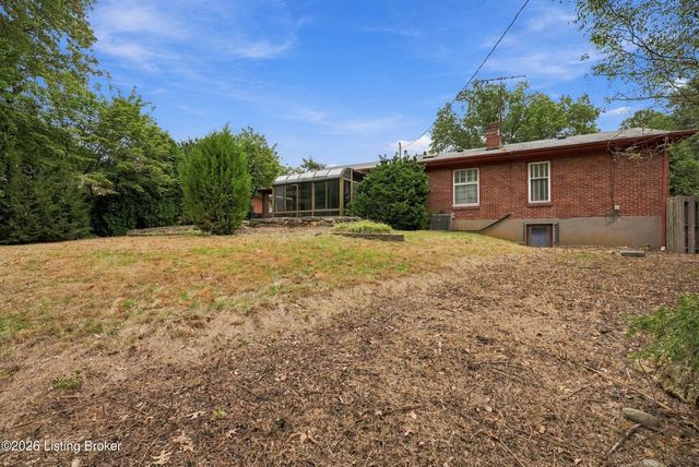 3408 Flinthaven Rd, Louisville, KY 40241