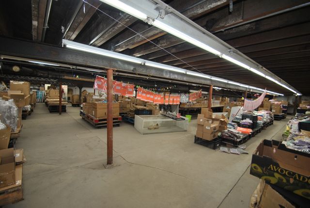 5640 W Cermak Road, Cicero, IL 60804