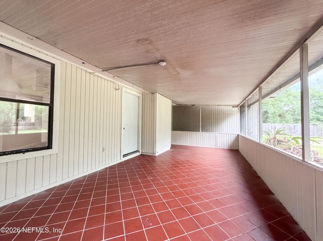 7737 PEPPER Circle E, Jacksonville, FL 32244