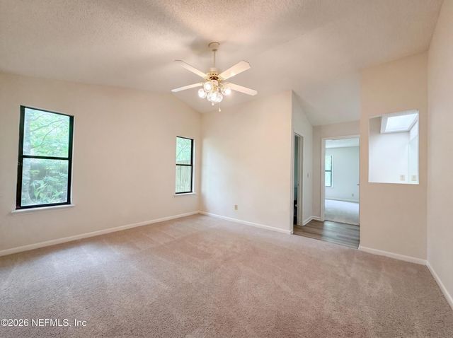 7737 PEPPER Circle E, Jacksonville, FL 32244