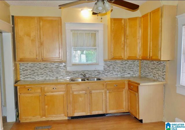 8405 3RD AVENUE S, Birmingham, AL 35206