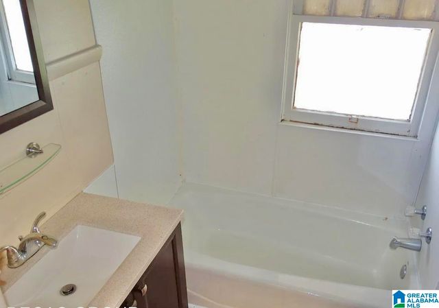 8405 3RD AVENUE S, Birmingham, AL 35206