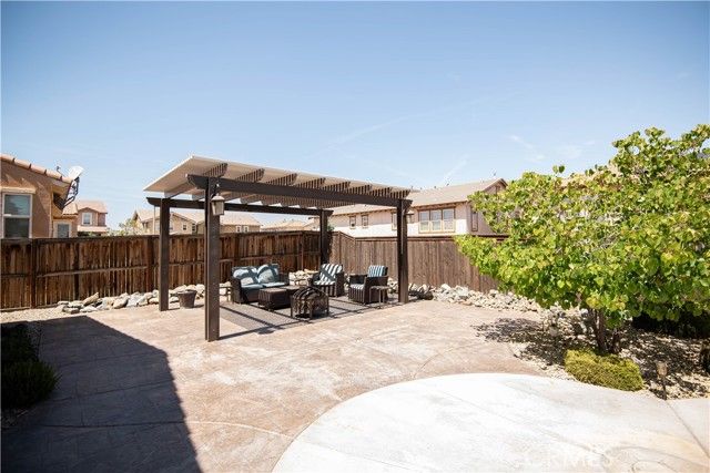 12934 Pearblossom Street, Hesperia, CA 92344