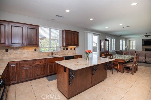 12934 Pearblossom Street, Hesperia, CA 92344