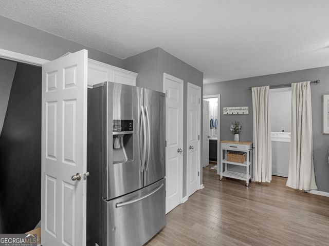 527 Gallantry Trail, Mcdonough, GA 30252