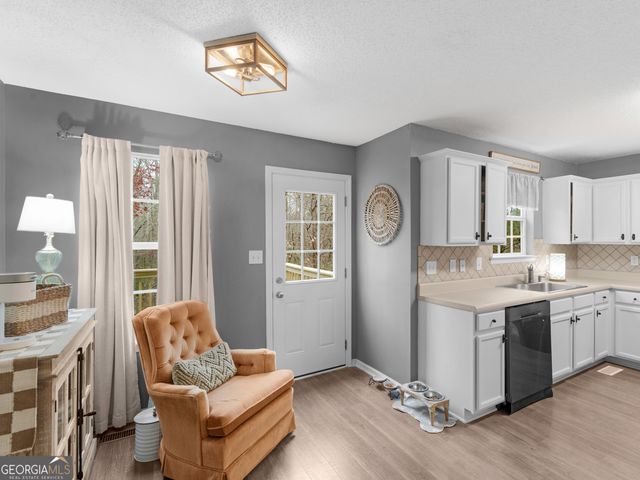 527 Gallantry Trail, Mcdonough, GA 30252