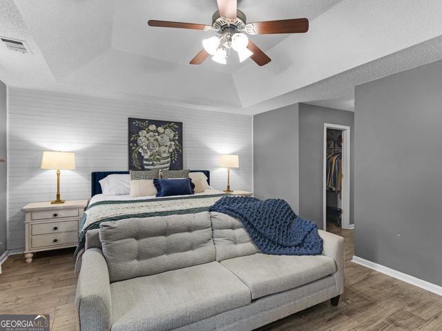 527 Gallantry Trail, Mcdonough, GA 30252