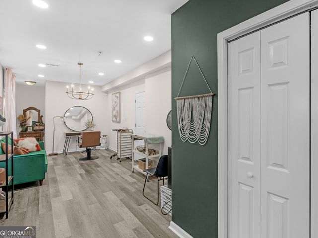 527 Gallantry Trail, Mcdonough, GA 30252