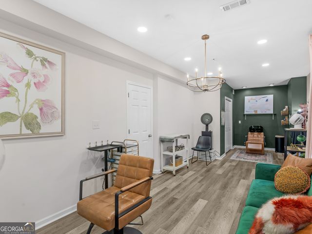 527 Gallantry Trail, Mcdonough, GA 30252