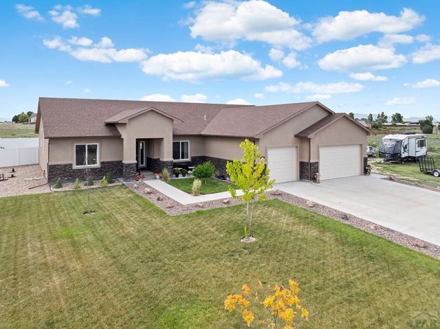 1087 S Greenway Dr, Pueblo West, CO 81007