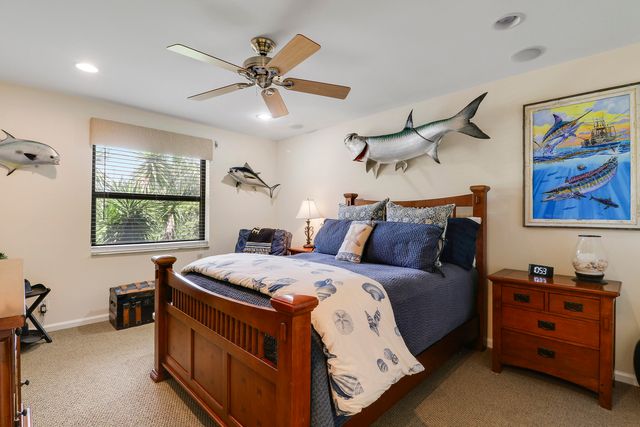 711 Hummingbird Way 201, North Palm Beach, FL 33408