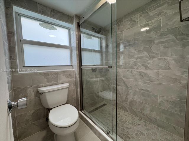 245 18th Street 301, Miami Beach, FL 33139