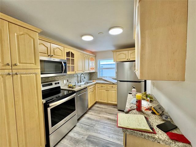 245 18th Street 301, Miami Beach, FL 33139