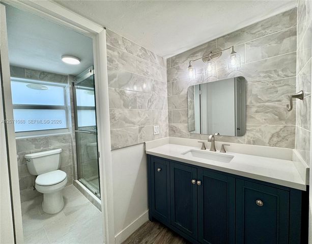 245 18th Street 301, Miami Beach, FL 33139