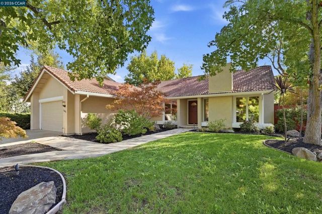 5685 White Mountain Ct, Martinez, CA 94553